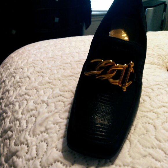 Square toe Heel - Picture 2 of 2